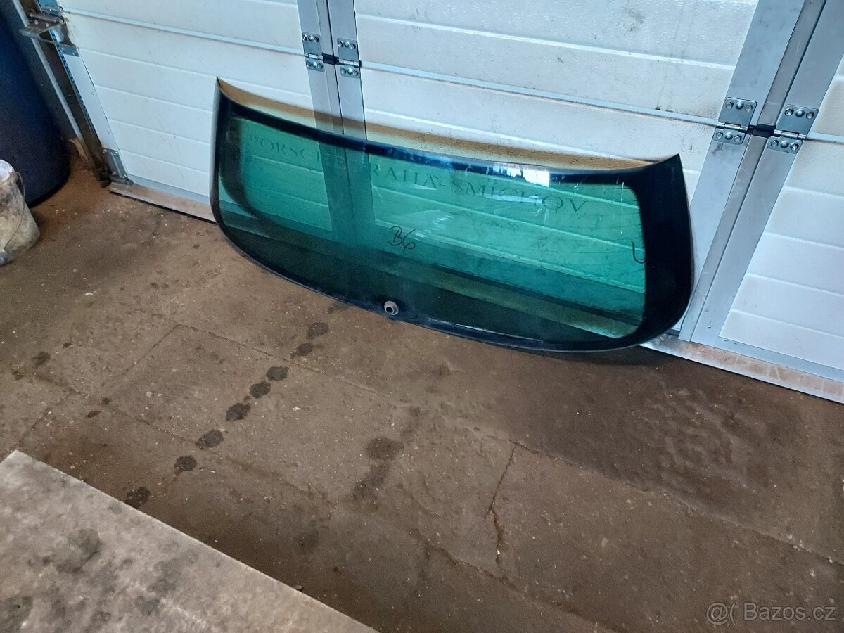 zadní sklo Passat B6 kombi - 2