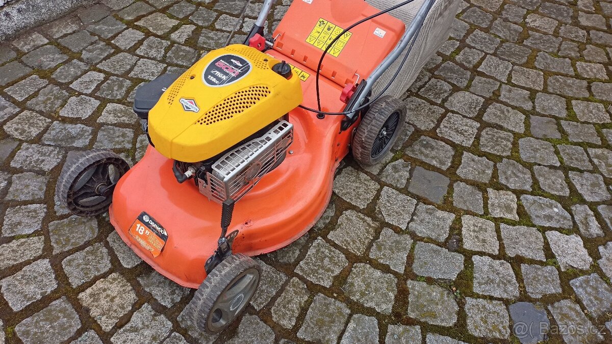 Benzinová sekačka s pojezdem - 2