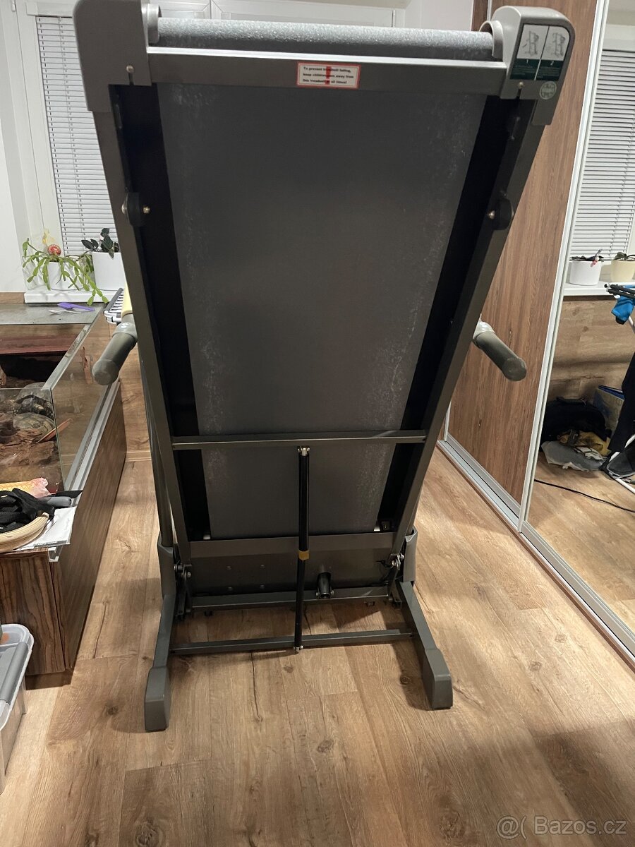 Běhací pás, trenažer TUNTURI PURE RUN 1.1 - 2