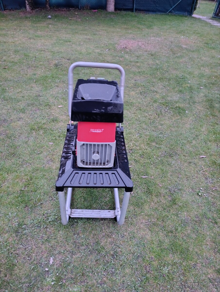 Drtič větví štepkovač HECHT - 2