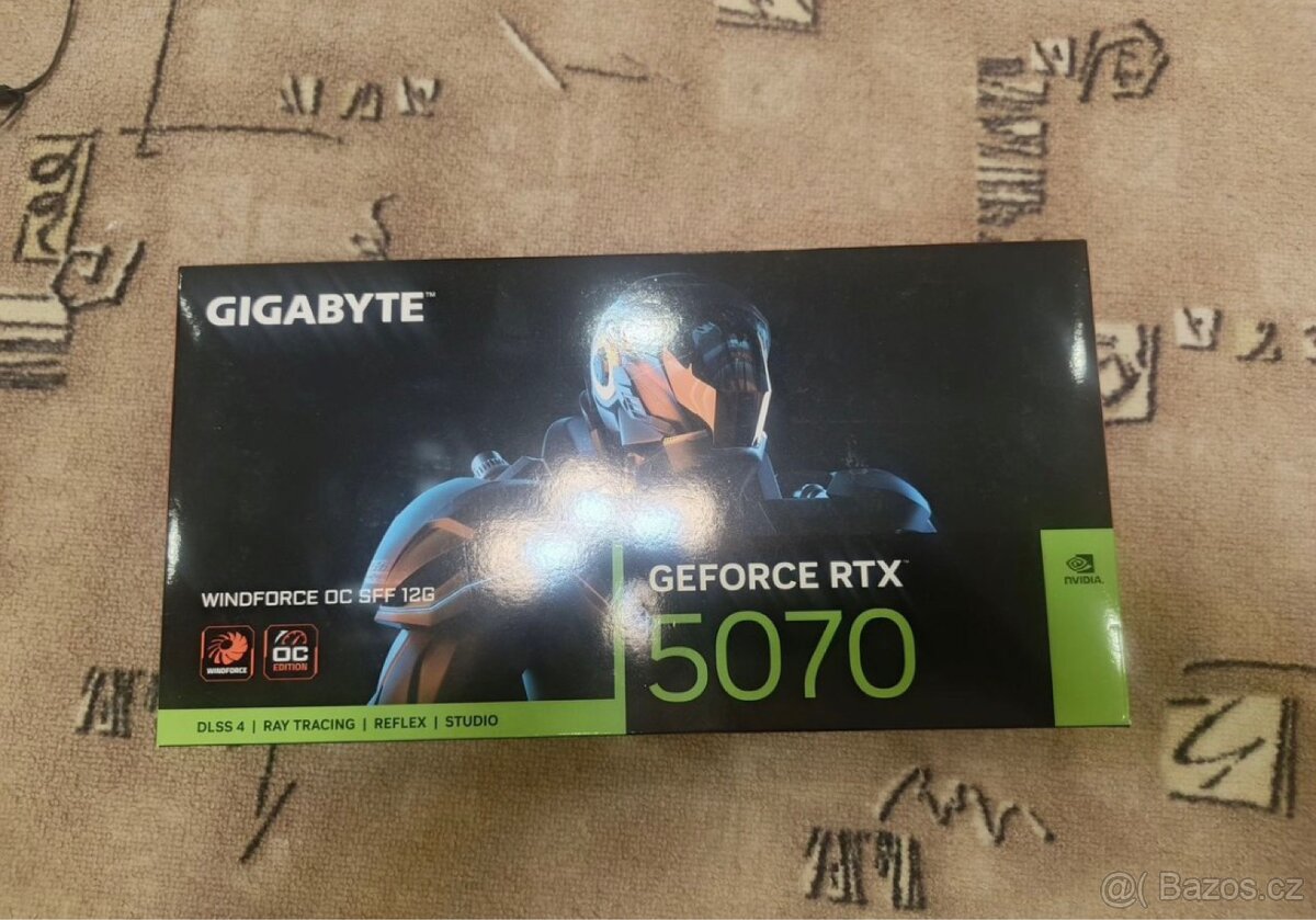 Grafická karta RTX 5070 od Gigabyte - 2