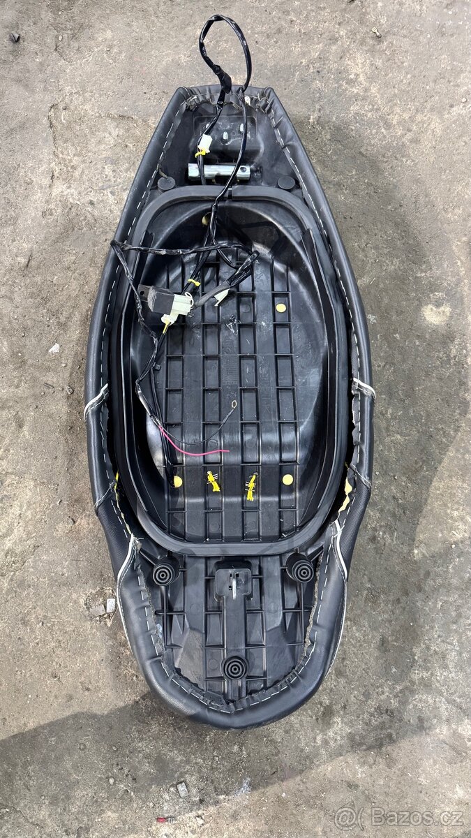 Vyhřívané sedadlo Yamaha Nmax 2014-2020 - 2