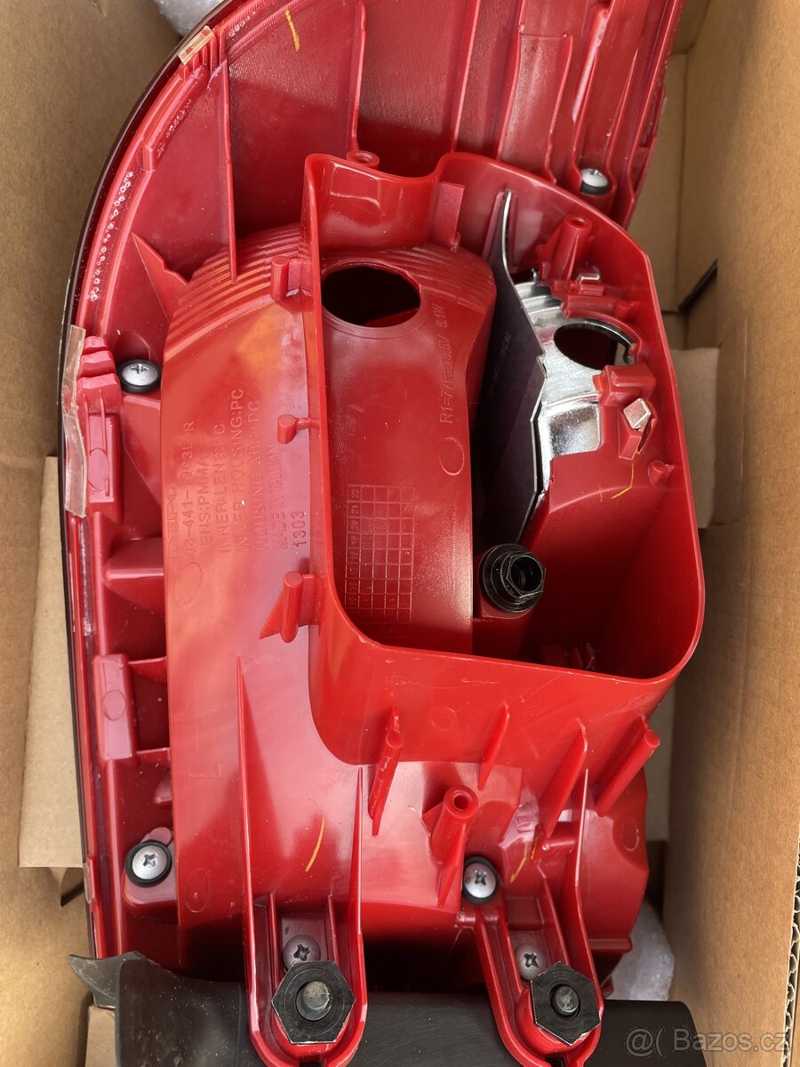 Světla zadní levé VW Passat 2013 - 2