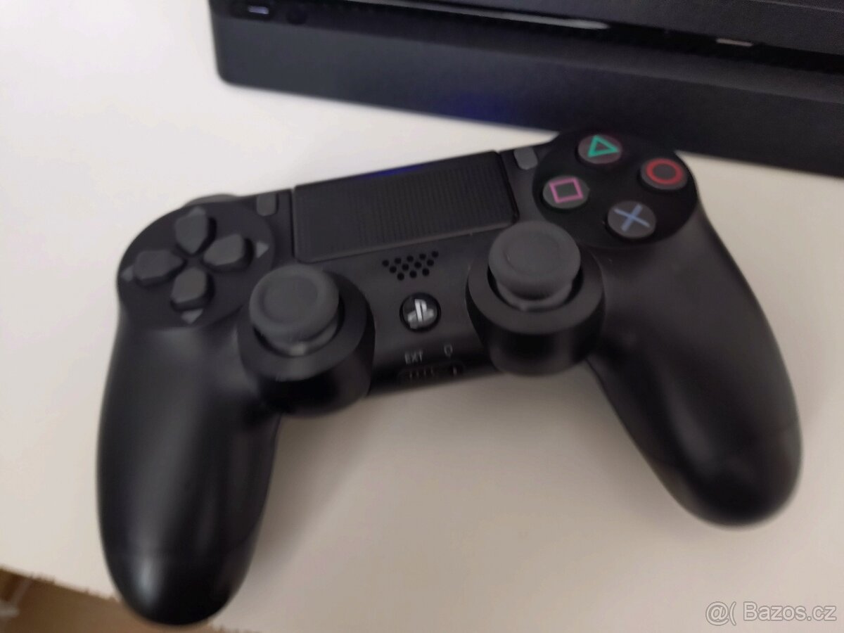 PS4 Slim + FC 26 - 2