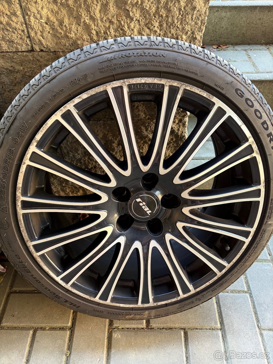 Kola Rial r18 s pneu - 2