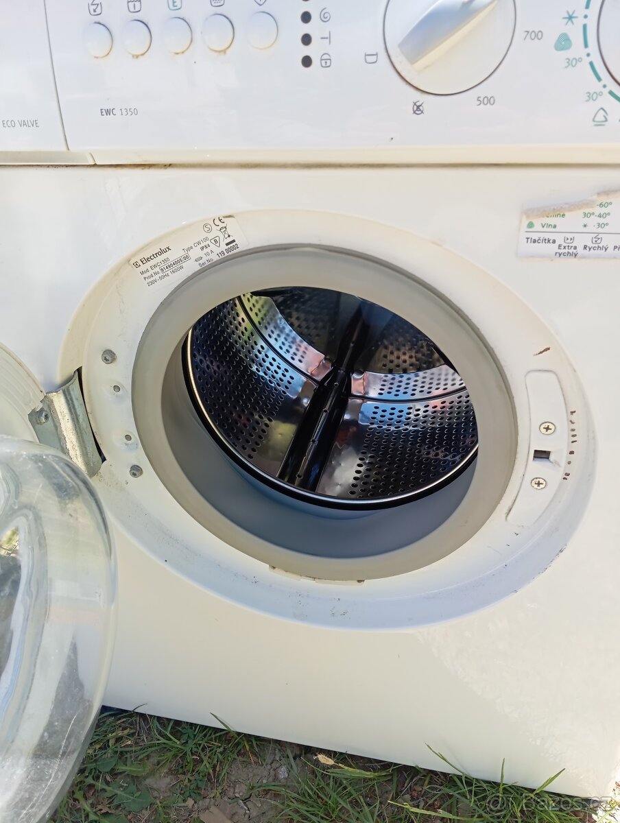 Mini pračka Electrolux 3kg / 1300 ot - 2