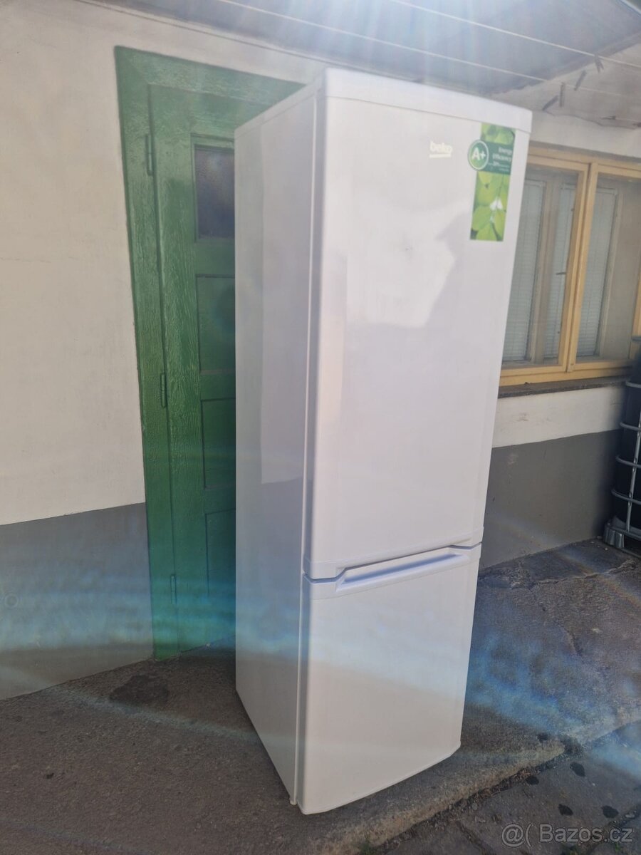 Lednice s mrazákem Beko A+ - 2