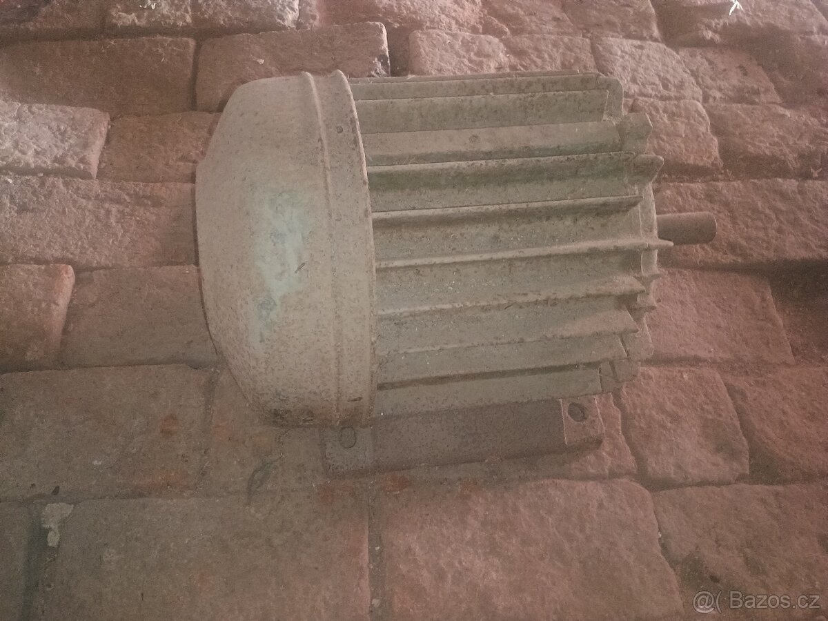 Elektromotor MEZ Mohelnice 5,5 kW - 2