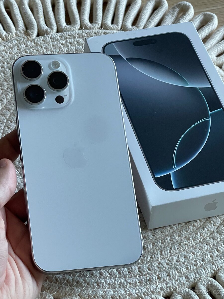 iPhone 16 Pro Max 256 GB – Bílý titan - 2
