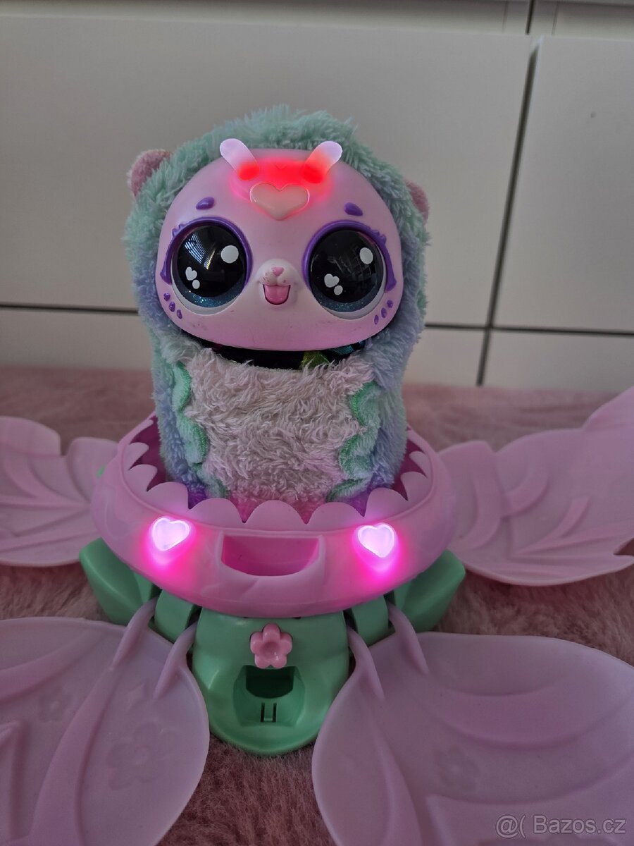 Hatchimals Bloomables - Poupě s překvapením - 2