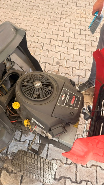 Zahradní traktor sekačka SECO Starjet. - 2