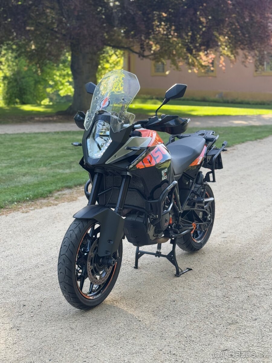 KTM Adventure 1050