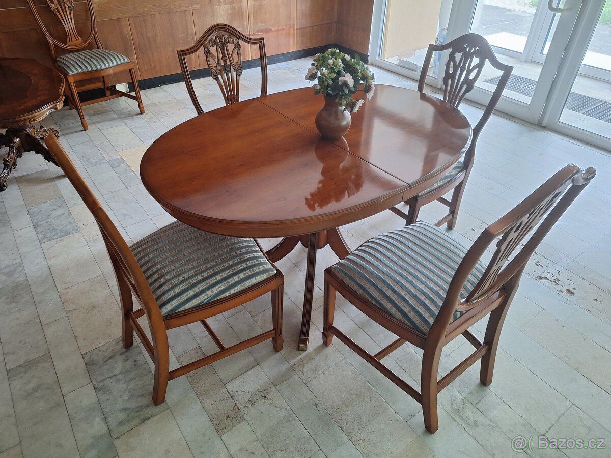 KVALITNÍ DŘEVĚNÝ ROZKLÁDACÍ STŮL + 4 ŽIDLE VELMI DRAHÝ MODEL - 2