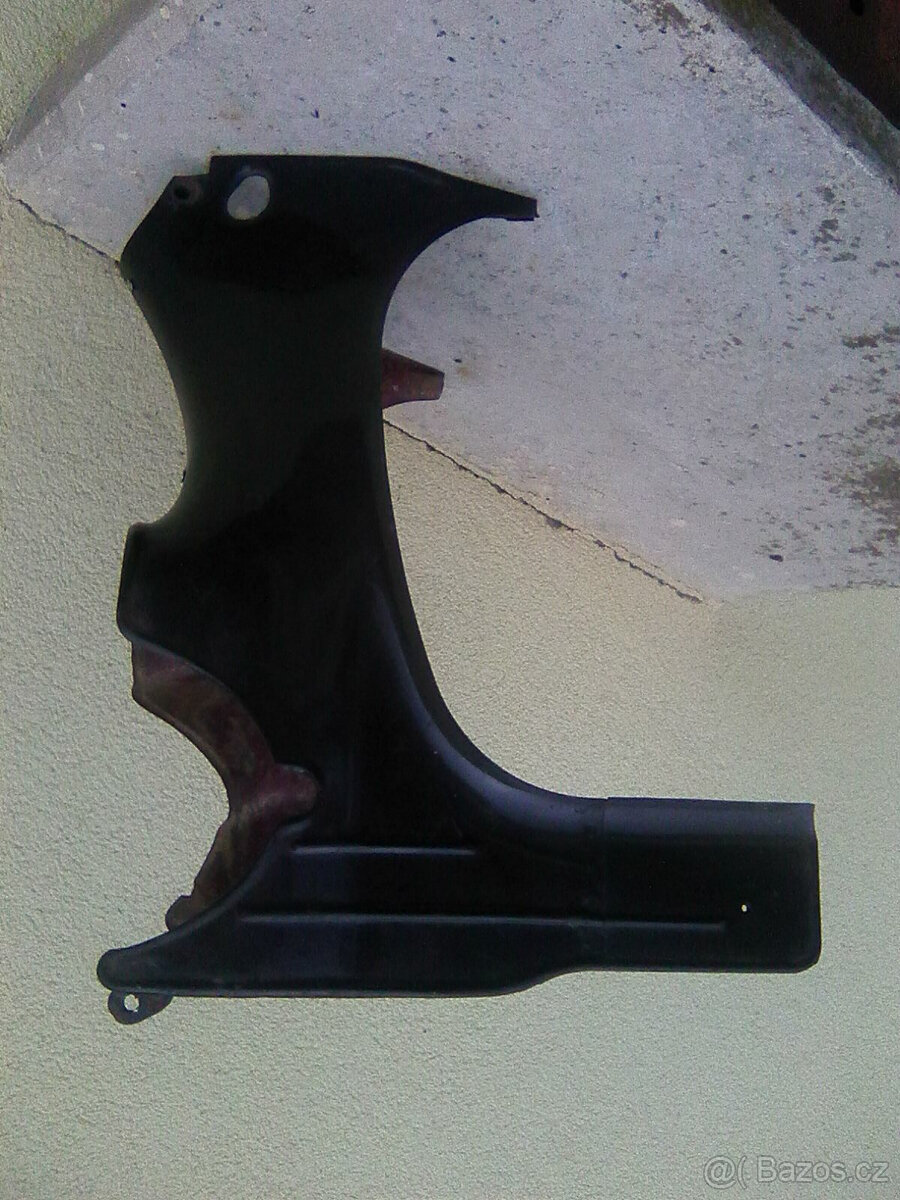 Jawa-čz 175/356-podsedlové plechy,kryty reflektoru a motoru. - 2