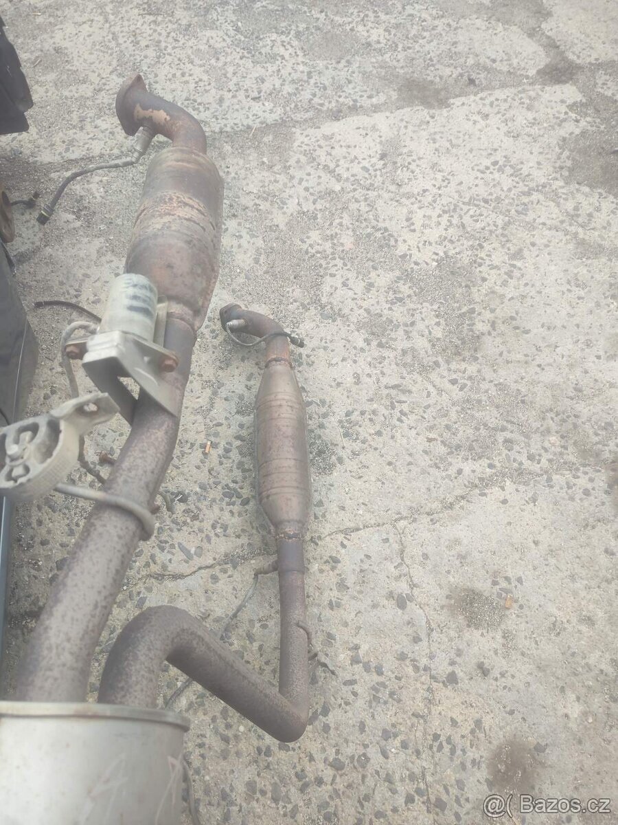 Komplet vyfuk s katalyzátory na BMW X5 e53 4.4i - 2