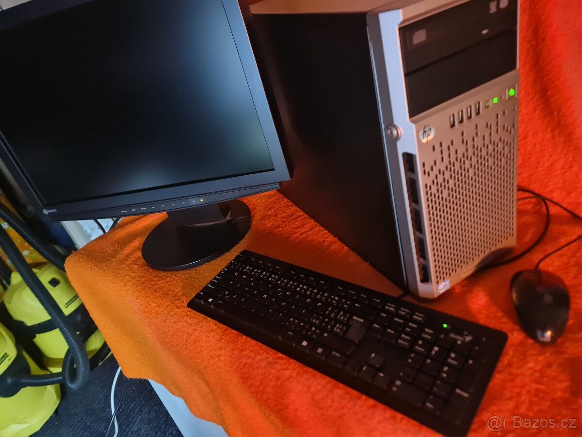 HP Proliant ML310e Gen8 Xeon E3-1220 V2 3,10Ghz 4x 8GB DDR3 - 2