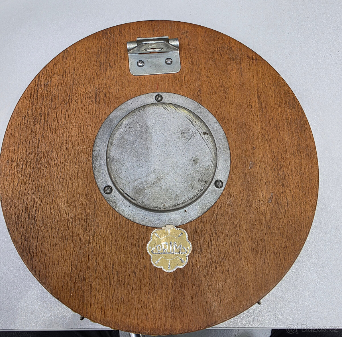 Nástěnné hodiny Prim - 2