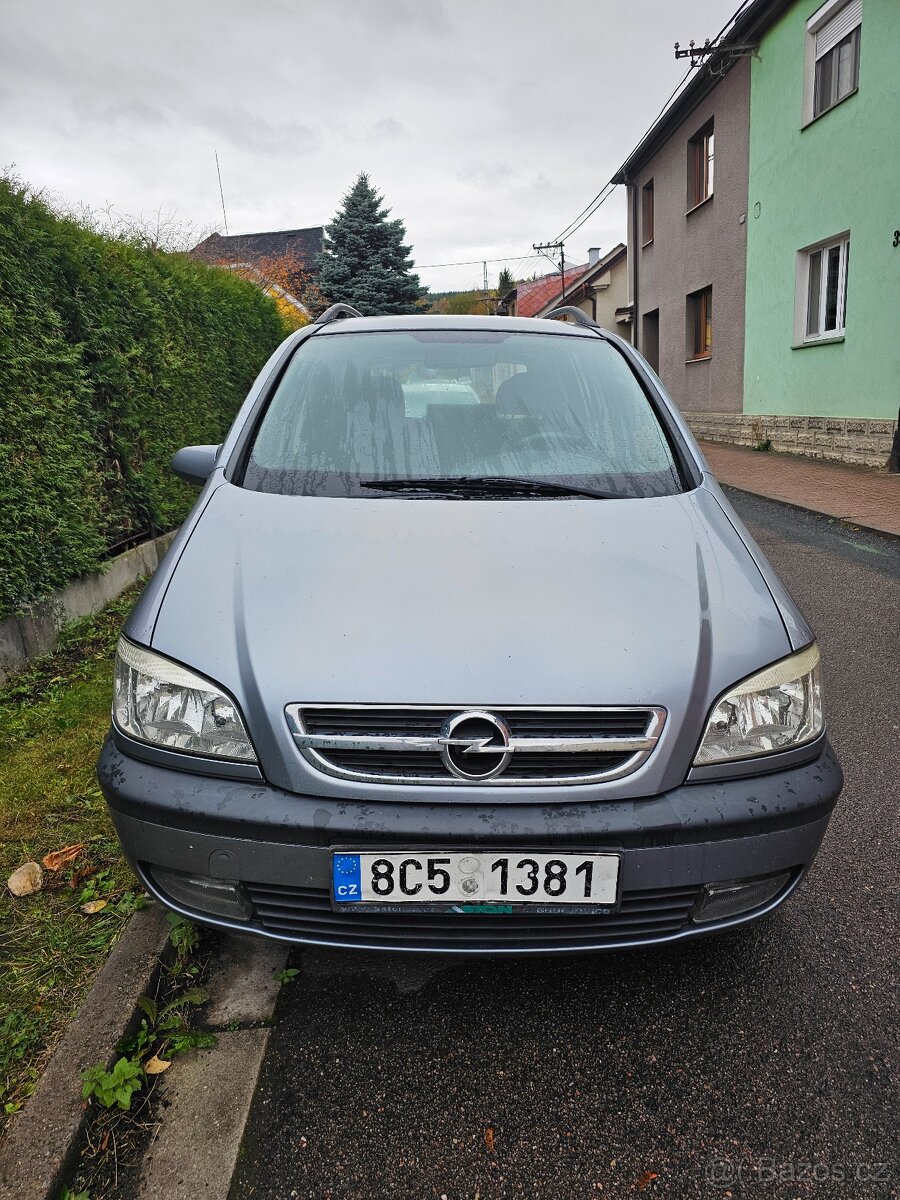 Opel Zafira 1.8 r. v. 2004 - 2