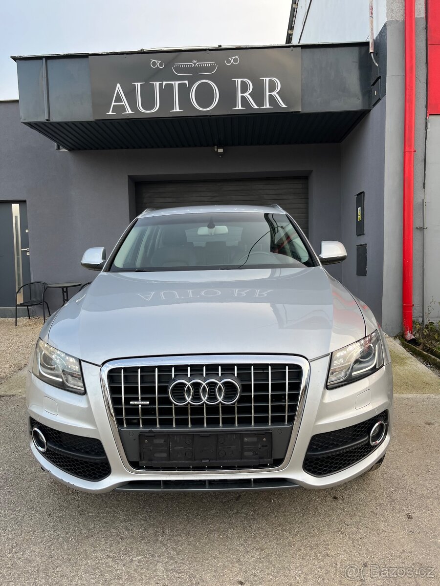 Audi Q5 2.0 TDI S-Line Quattro = 125kW, A/T, Navi, F1 = - 2