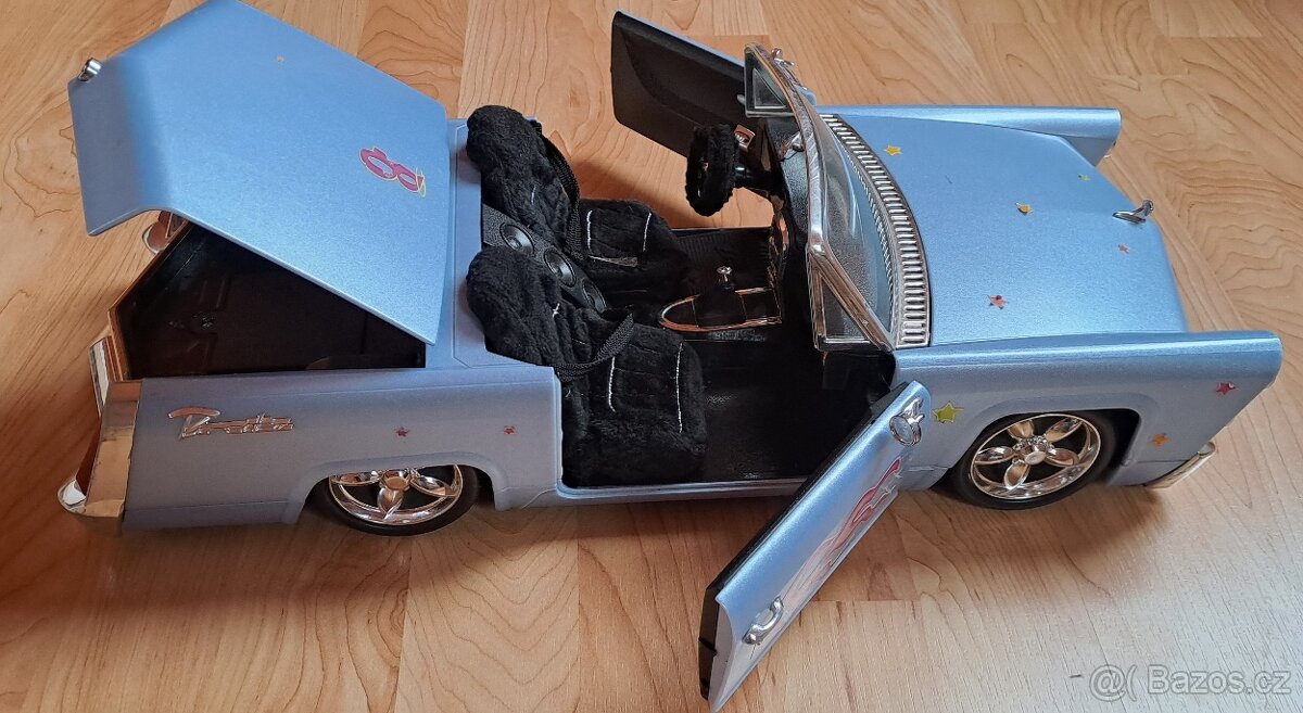 Auto pro panenky Bratz - 2