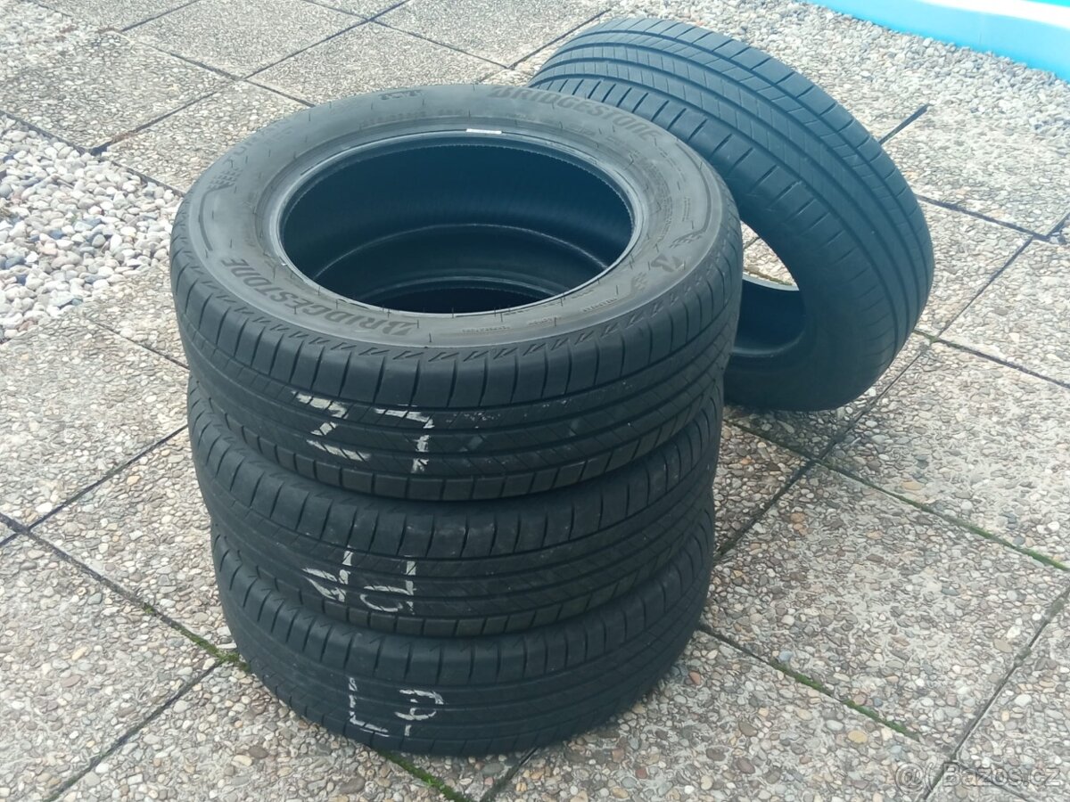 Bridgestone 205/60 R16L - 2