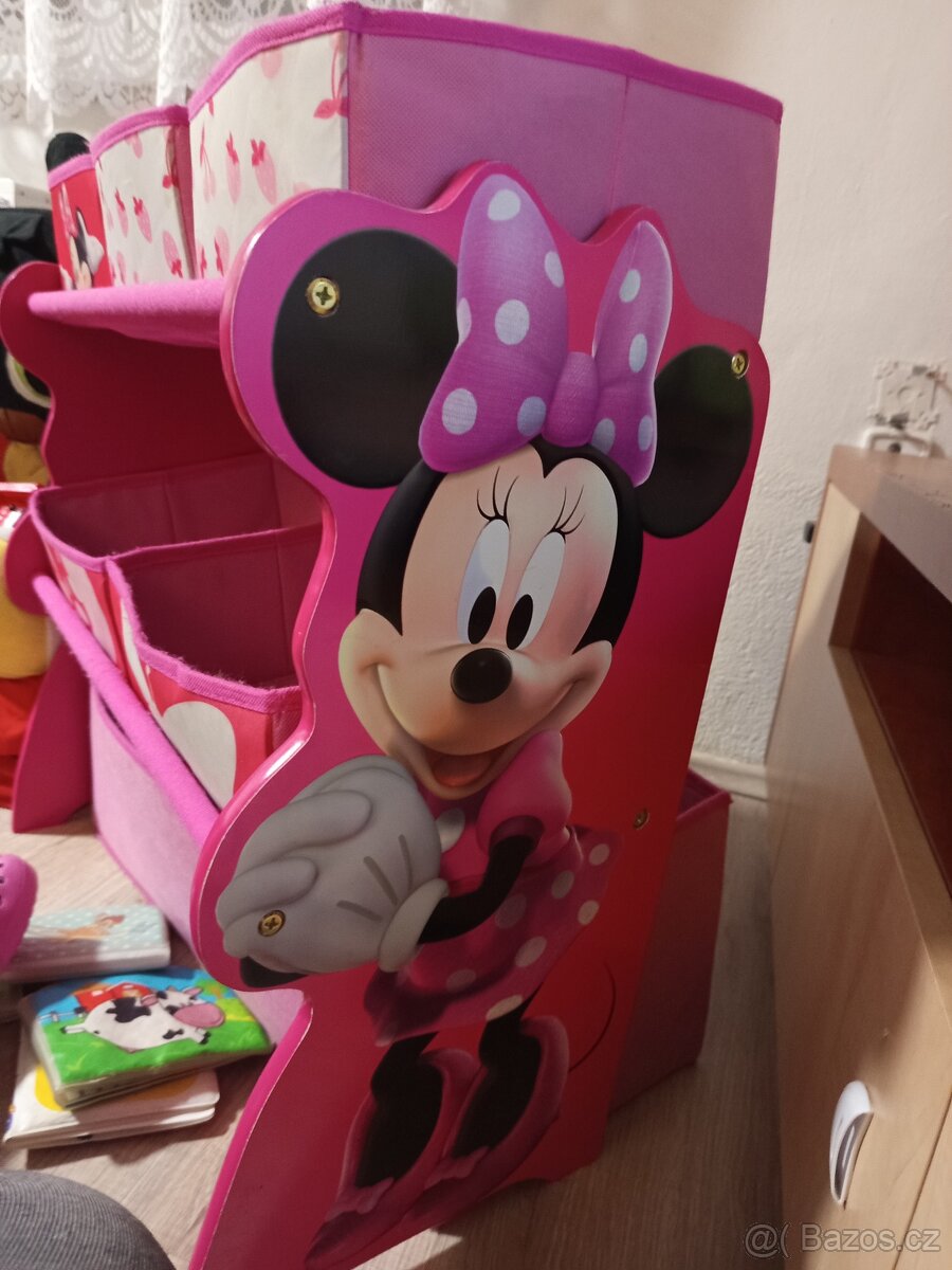 Regál na hračky - 2