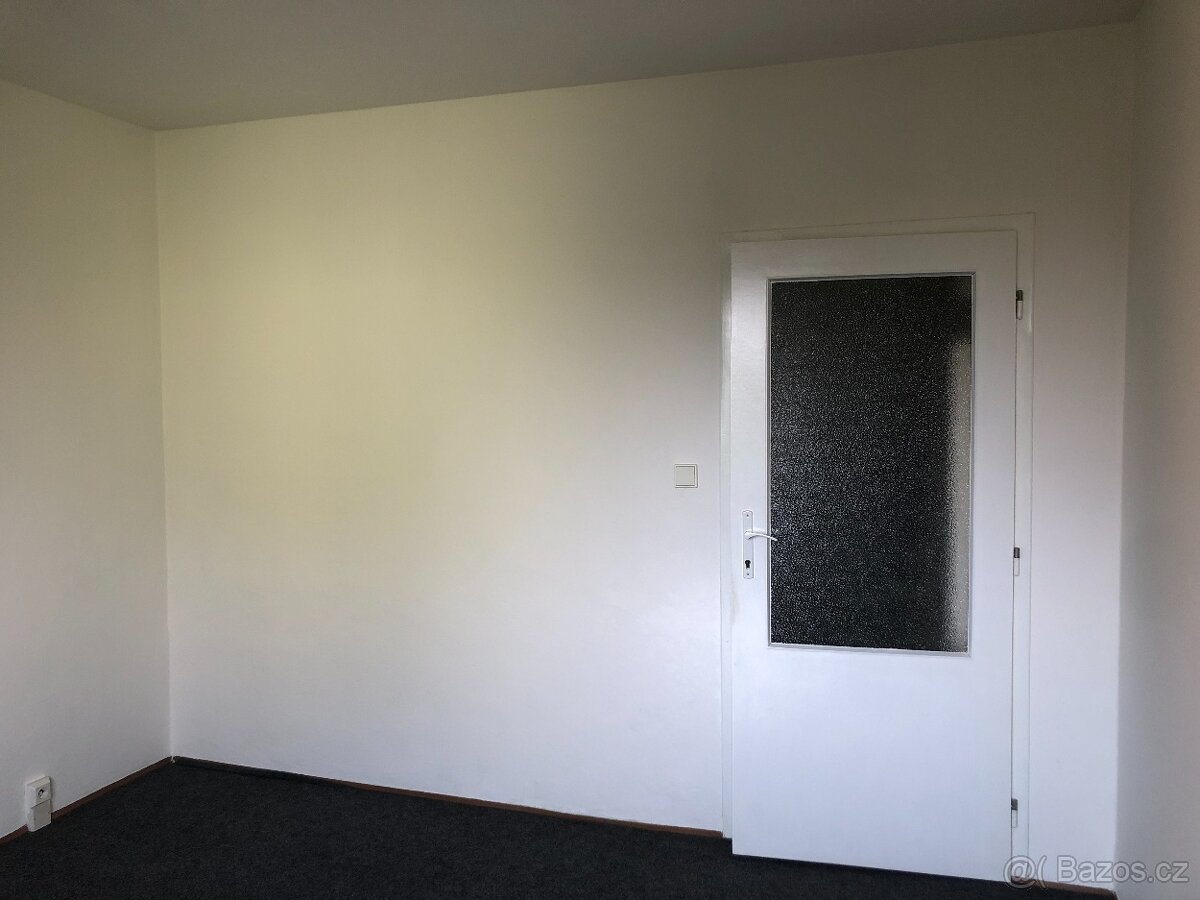 Neprůchozí pokoj v 3+1 - 2