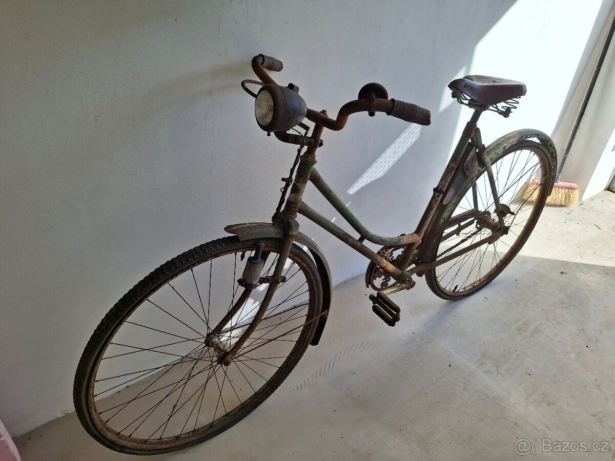 Dámské kolo Stadion cca 60.léta - 2