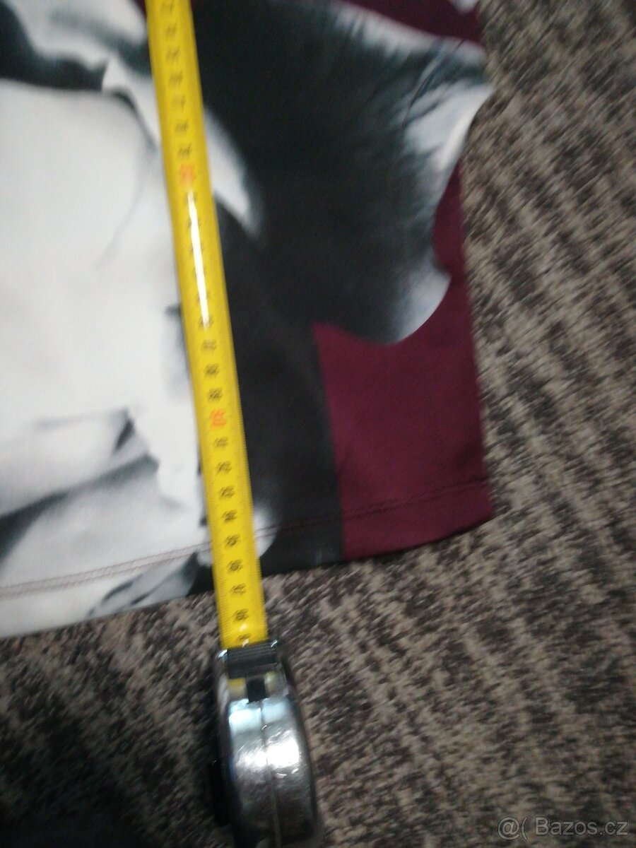 Krásné šaty s květy - 2