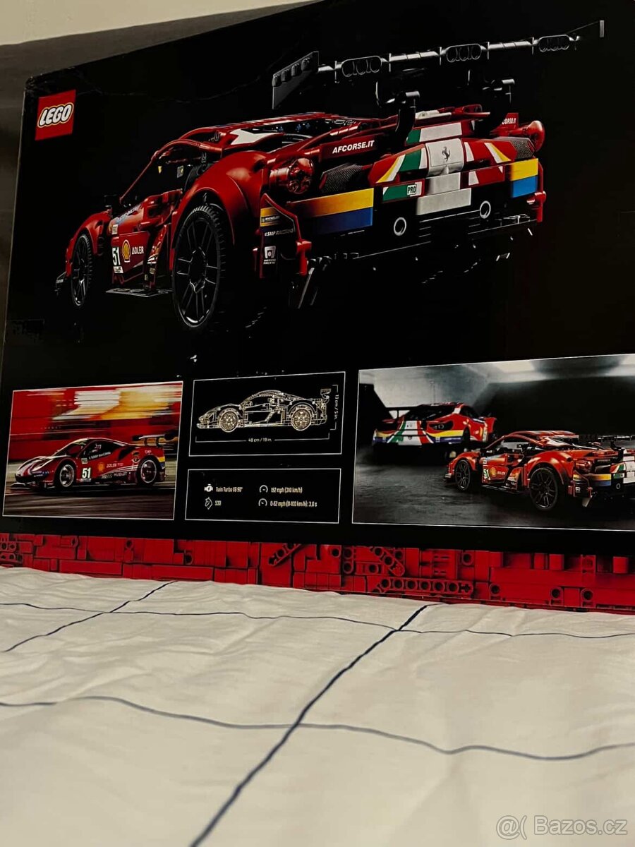 LEGO Ferrari 488 - 2