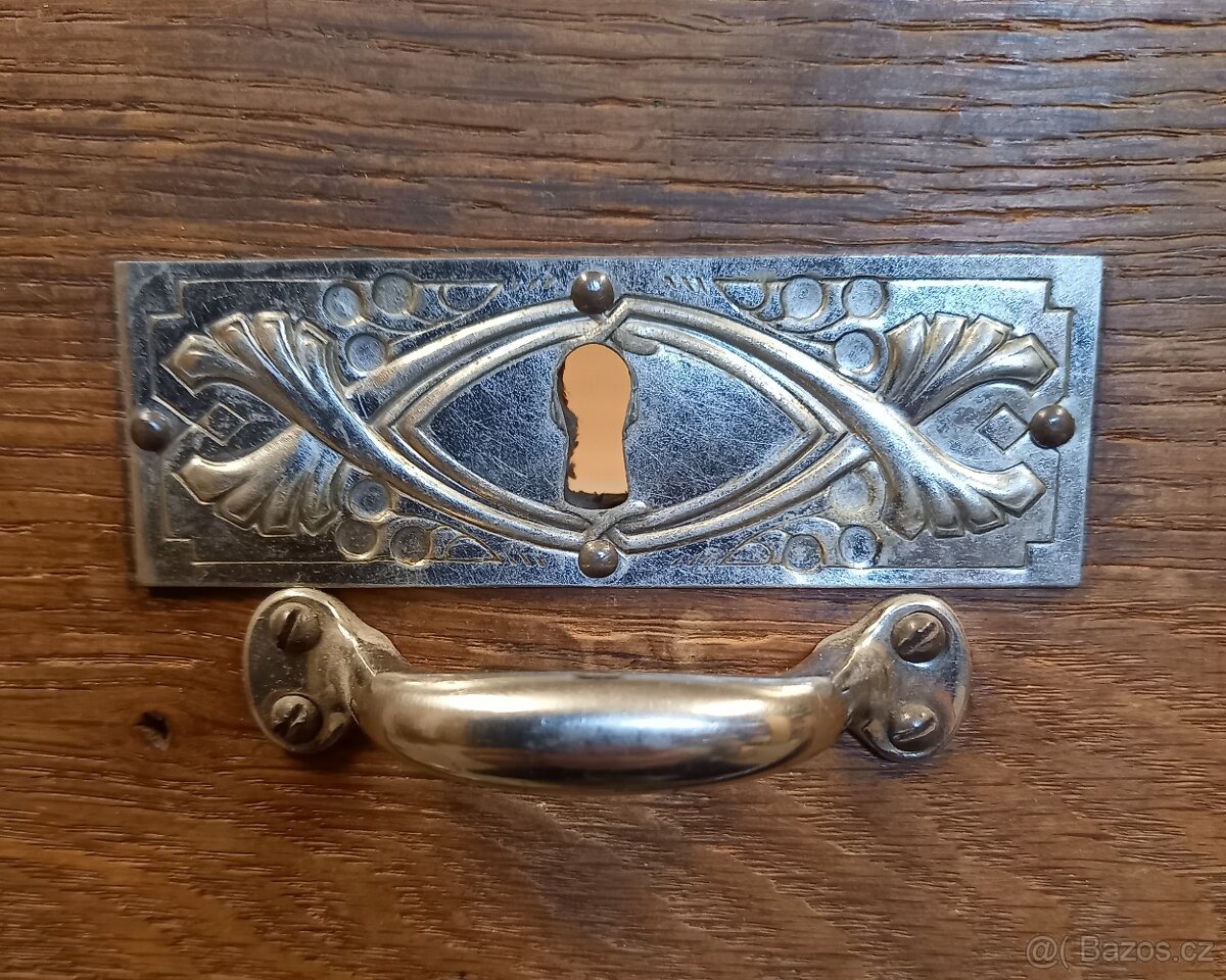 Starožitné kování - 2