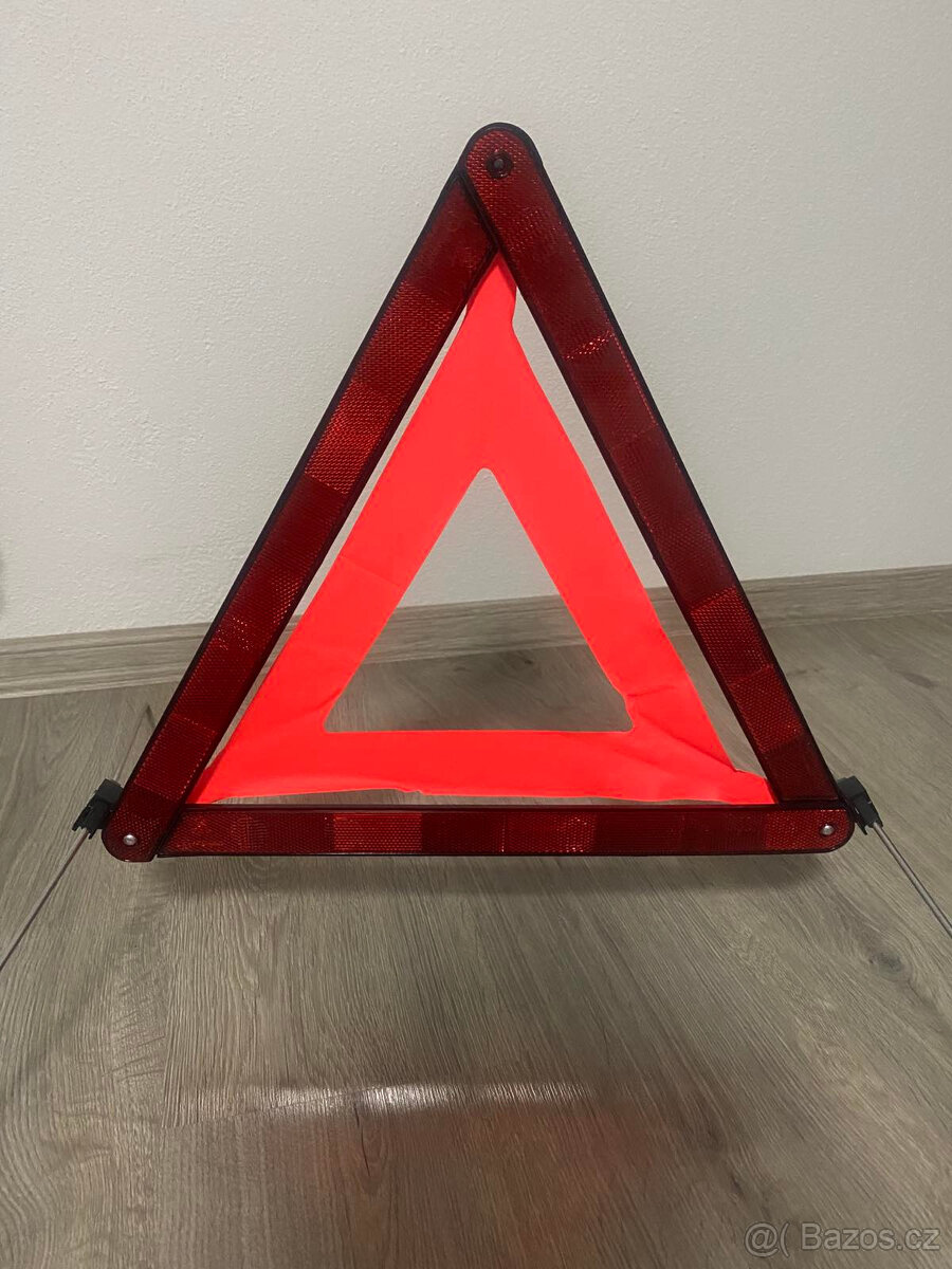 NOVÝ Výstražný trojúhelník do auta včetně pouzdra - 2