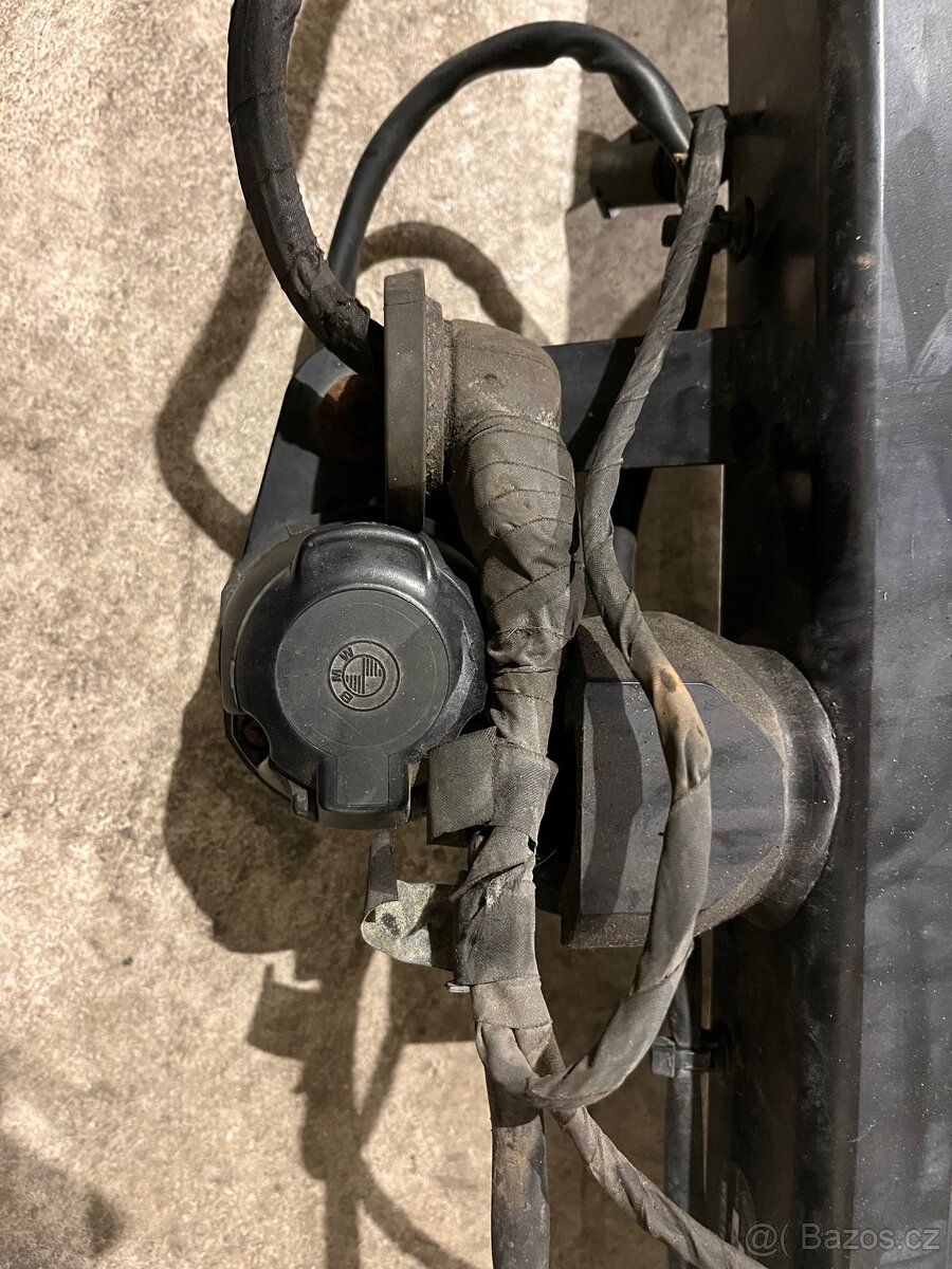 BMW e61 - tažné zařízení - 2