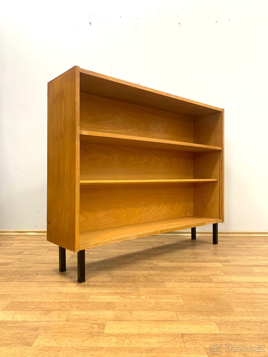 Knihovna retro 60. léta — - 2