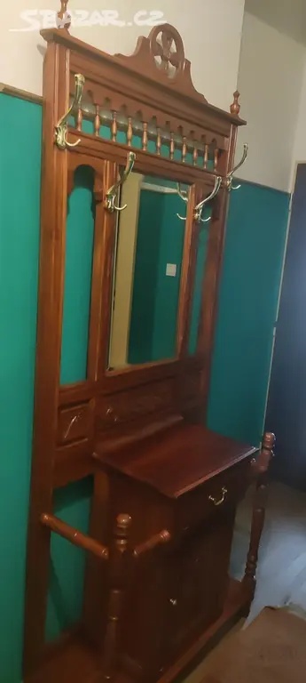 Předsíňová stěna - 2