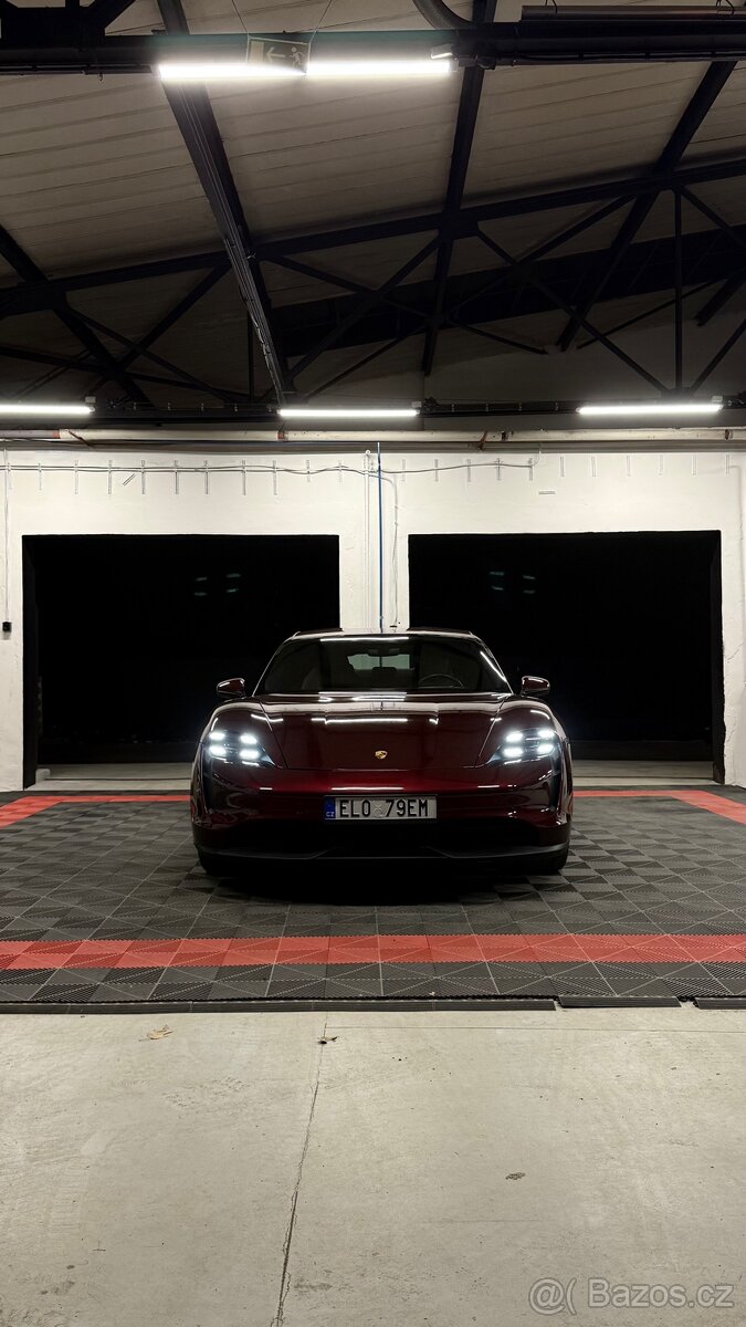 Porsche Taycan 2021 - 2