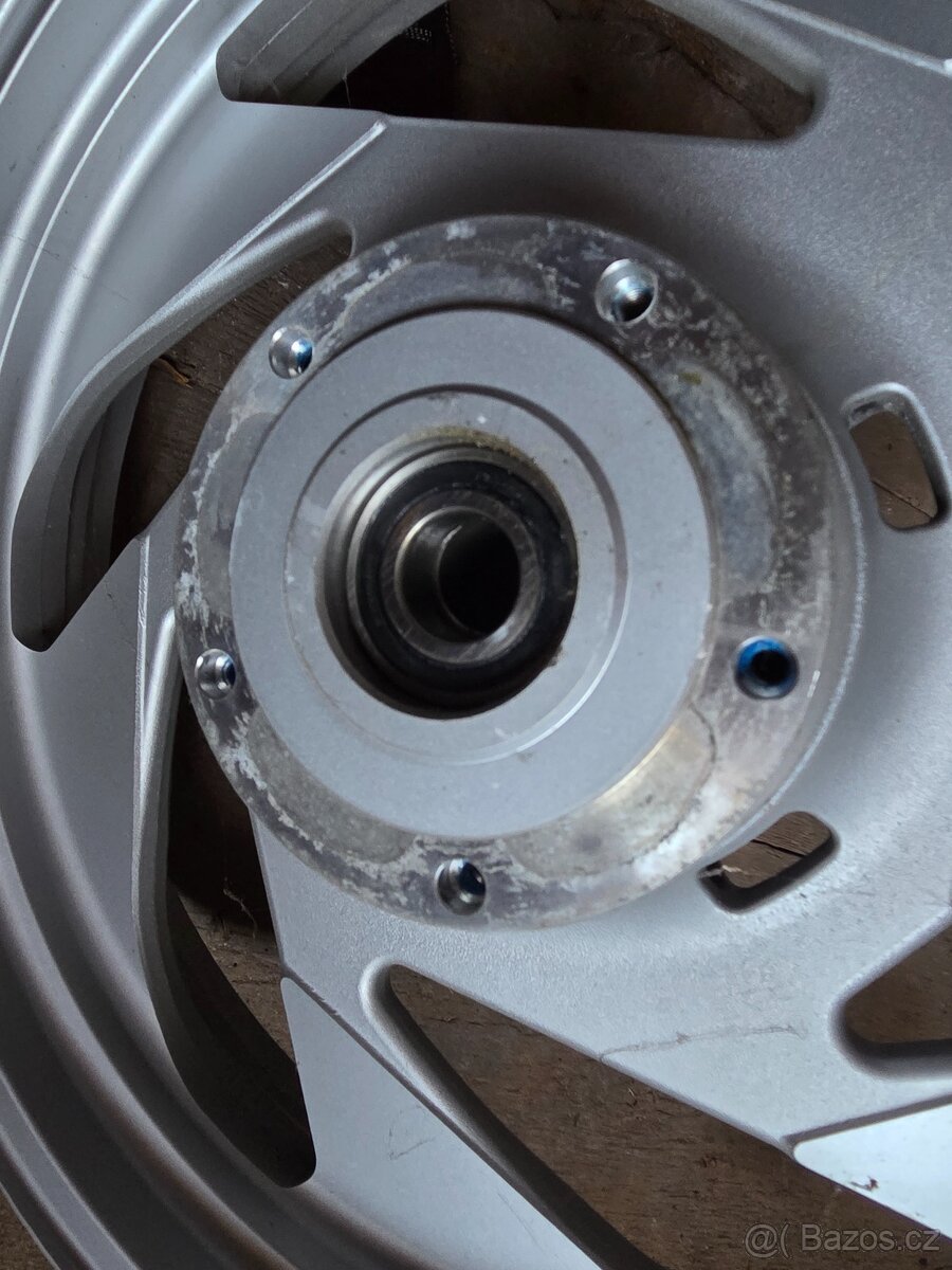 Suzuki Intruder M1800R ( - 2