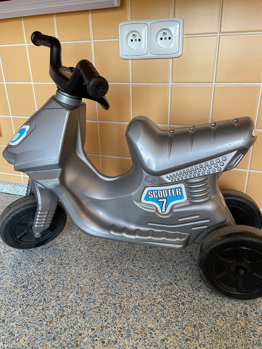 Odrážedlo- motorka - 2