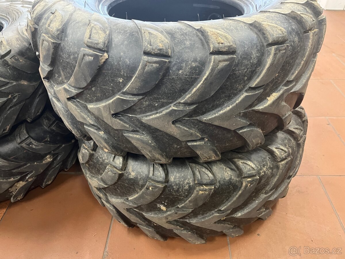 Pneu na čtyřkolku 25x10-12