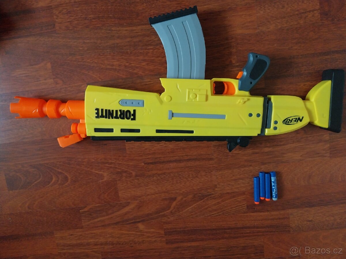 Nerf zbraň Scar edice Fortnite - 2