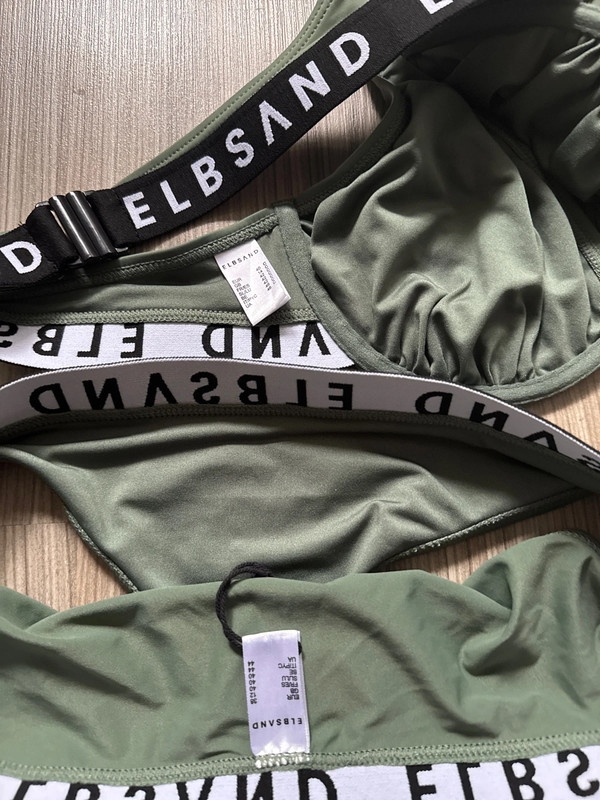 Krásné dvojdílné plavky Elbsand vel 38/80C - 2