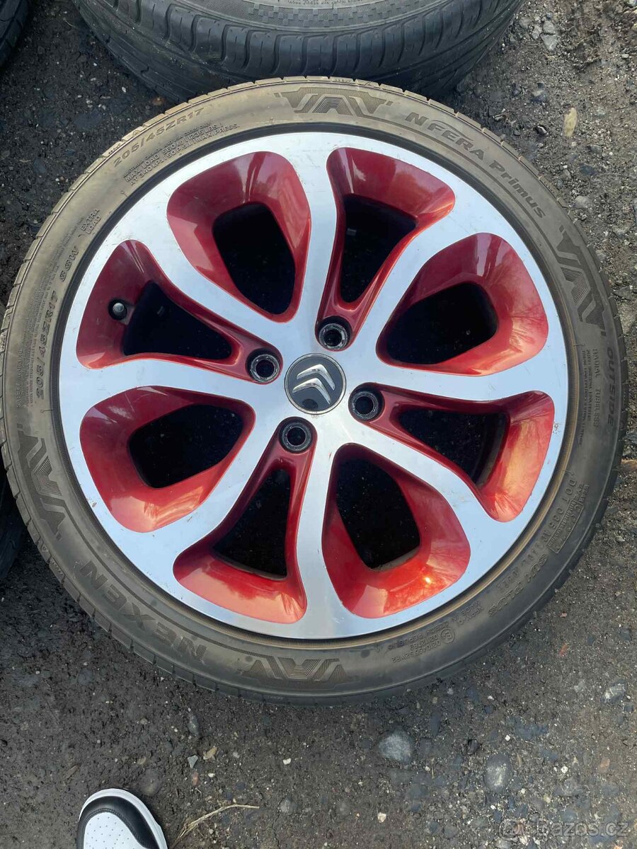 4x108 17 ET26 7J Letní pneu 205 45 17 rok 2022 a 2020 - 2