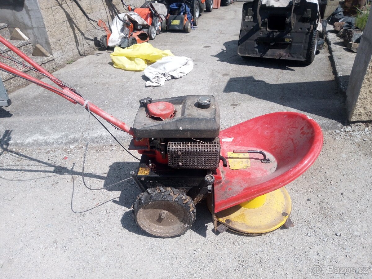 Prodám jednobubnovou sekačku VARI - Třeboň - 2