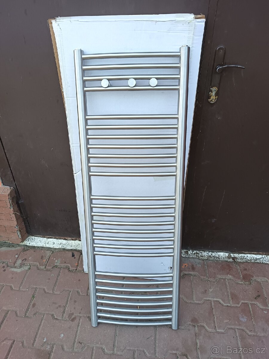 Žebříkový radiátor nerez - 2