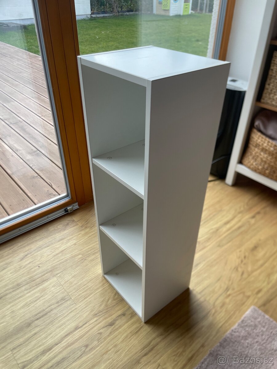 Nástěnná police IKEA - 2