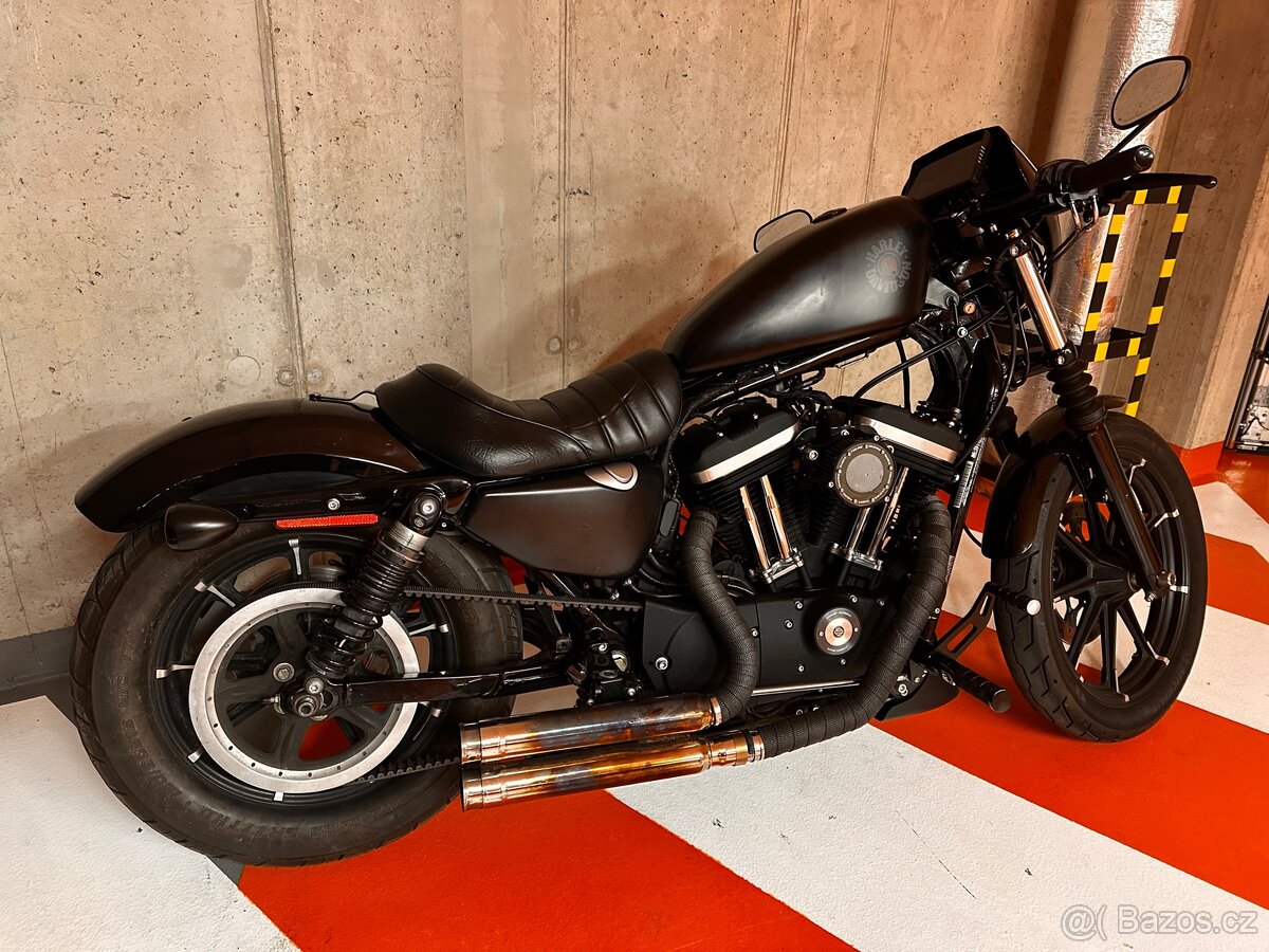 Harley Davidson 883 Iron 2021 19.300km - 2