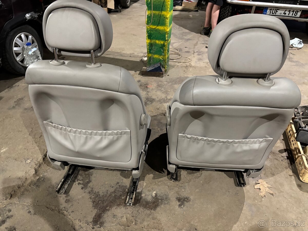Nové sedačky v kůži v el. I výhřev - 2