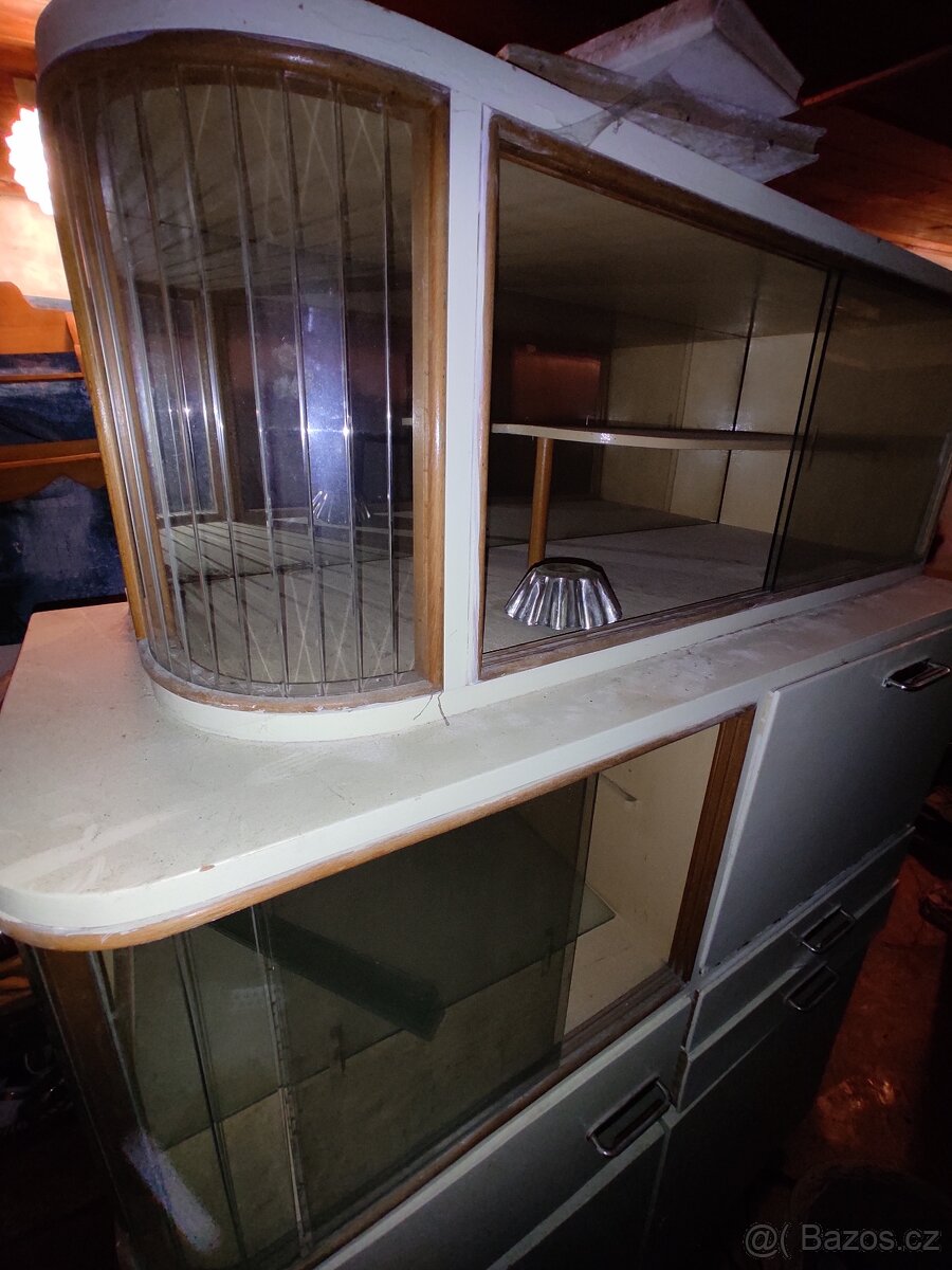 kuchyňskou skriň - 2
