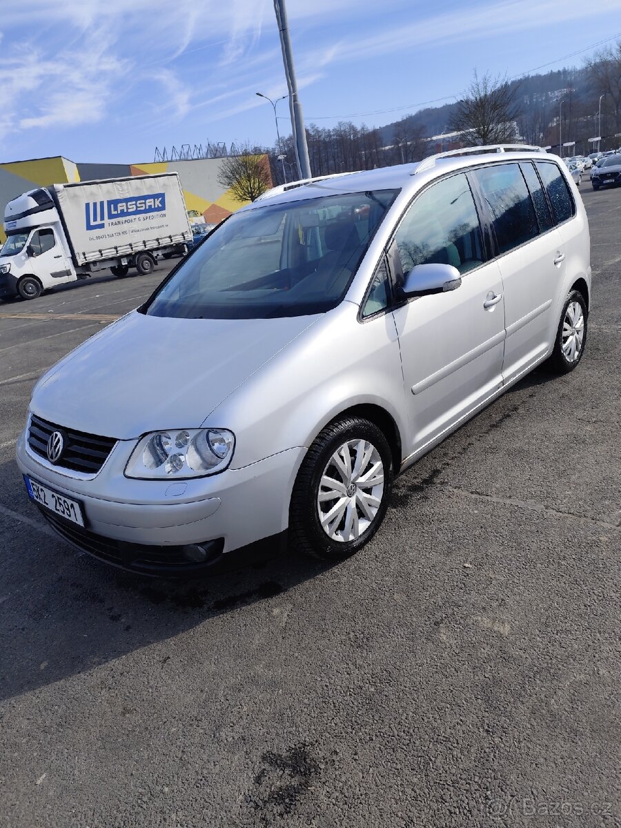 Volkswagen Touran 2.0 tdi 103 kW - 2
