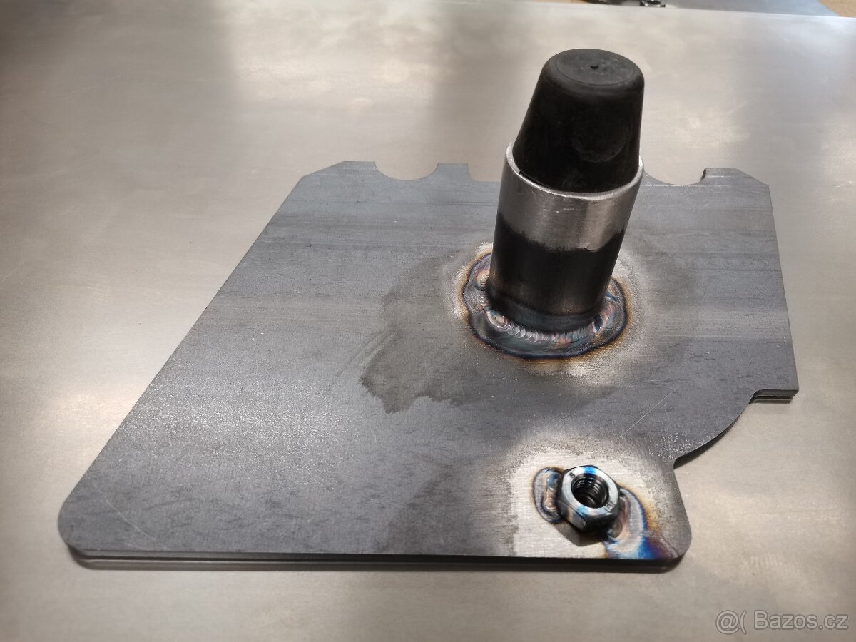 VW T4 - uložení zadní pružiny - 2